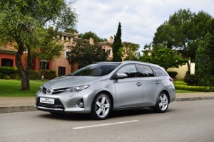 toyota-auris-touring-4