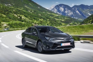 Avensis (1)